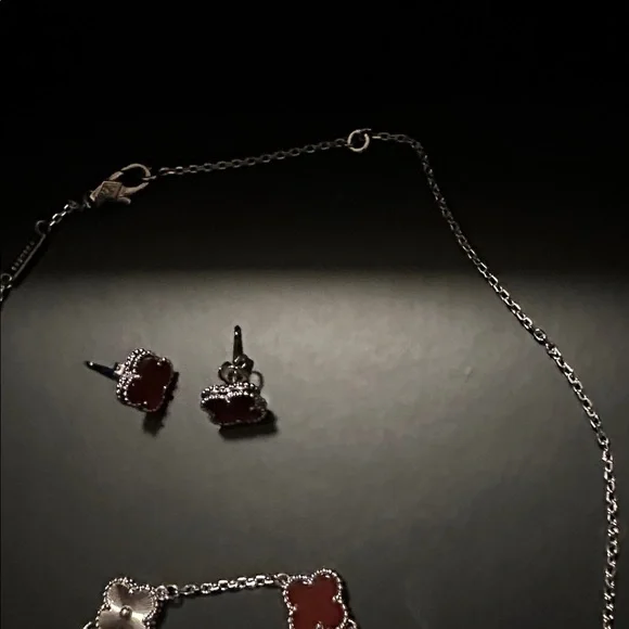 Silver and Red mini Clover Necklace Set - Picture 3 of 3